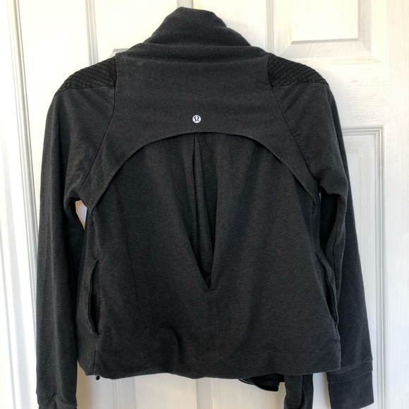 Lululemon Sway cowl-neck jacket, charcoal grey, size 4 - Picture 8 of 11